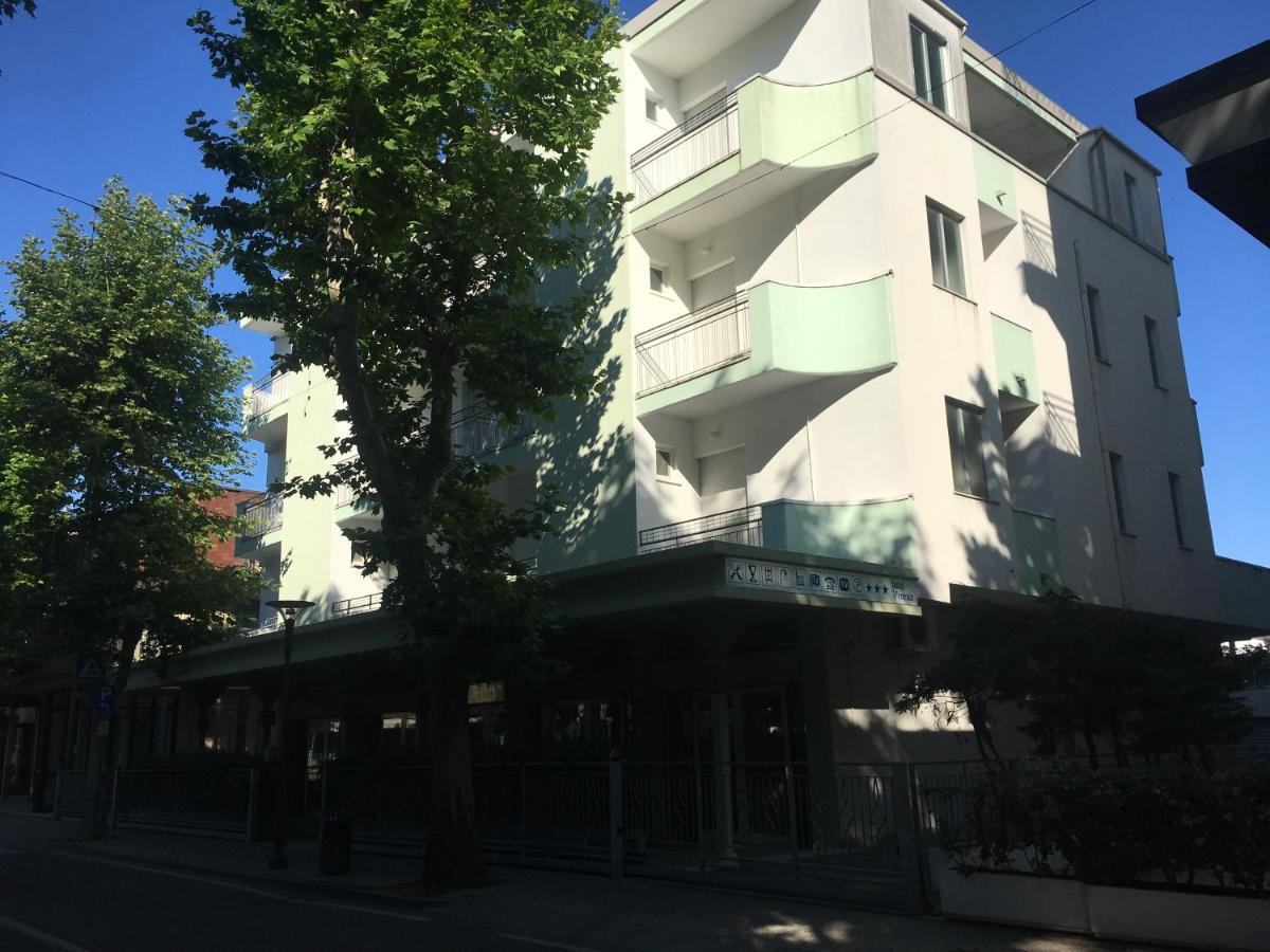 Hotel Venezia San Mauro Mare Kültér fotó