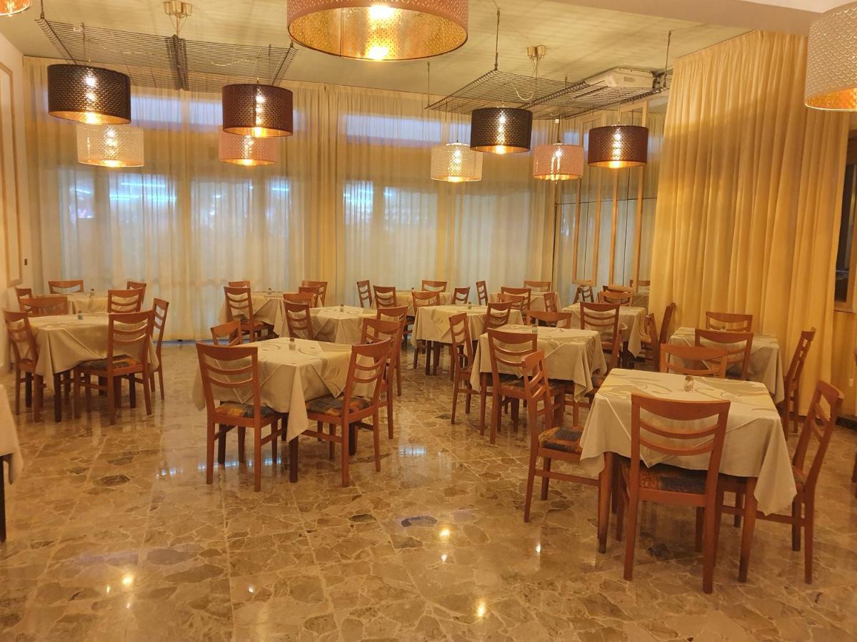 Hotel Venezia San Mauro Mare Kültér fotó